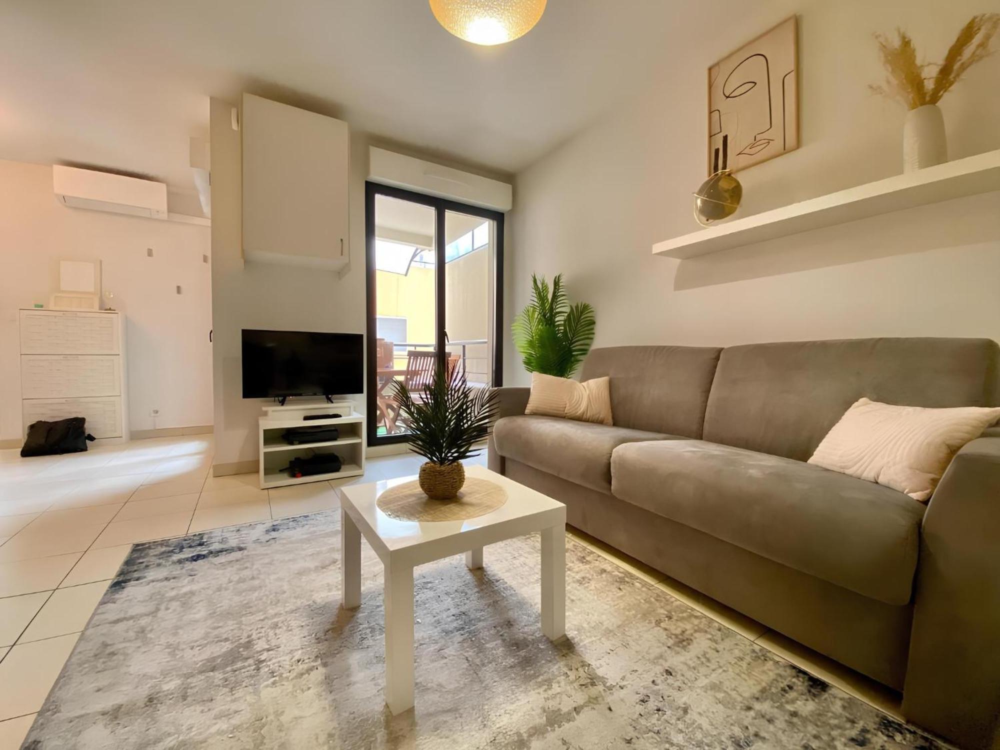 "L'Alhambra" Proche Gare Et Centre Apartment Menton Exterior photo